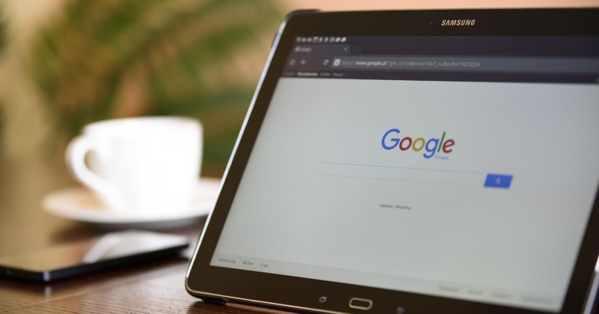 Internet search engine,  tablet,  samsung,  galaxy,  office,  work desk,  modern,  technology,  business,  marketing,  digital,  computer,  mobile technologies,  work,  promotion,  electronics,  google,  web browser,  phone,  smartphone,  google,  google,  google,  google,  google