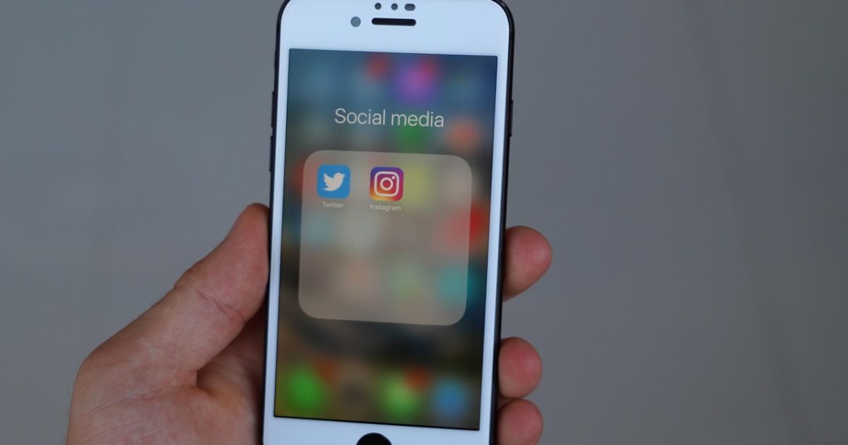 Iphone, smartphone, social media, phone, mobile phone, icon, display, app, social networks, internet, social, facebook, twitter, instagram, twitter, twitter, twitter, twitter, twitter, instagram, instagram