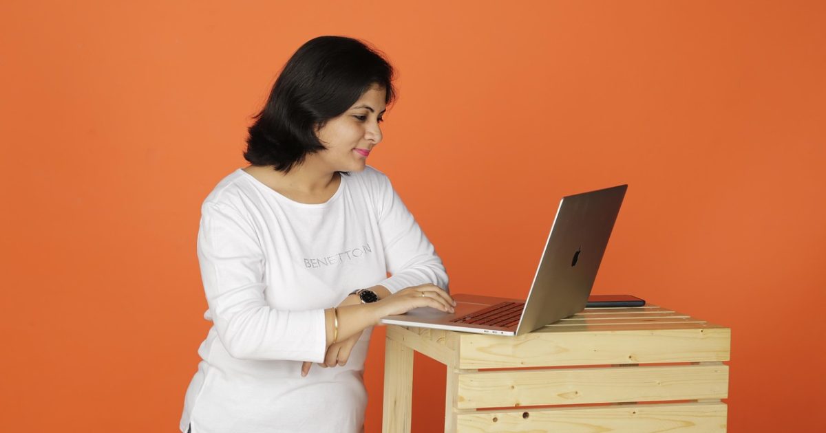 Woman,  business,  laptop,  office,  thought,  working,  idea,  website,  professional