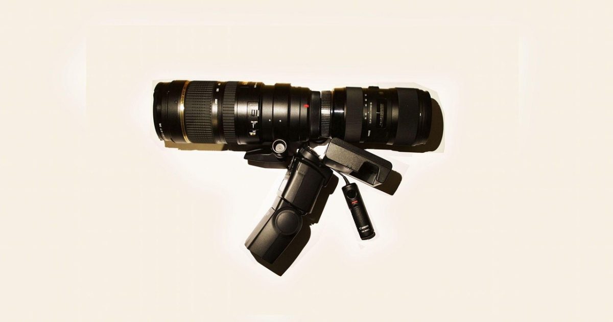 Camera,  zoom,  lense,  photography,  focus,  digital,  equipment,  digital camera,  photo,  film,  professional,  black,  photo shoot,  flash,  device,  picture,  movie,  photographic,  camera lens,  technology,  lens
